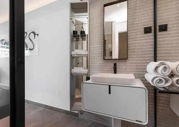 Village Naturiste - Le Ferrari Port Nature * Agde